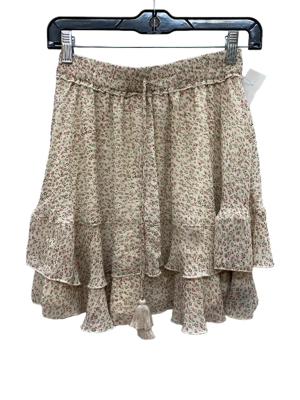 Skirt Mini & Short By Aakaa In Floral Print, Size: S